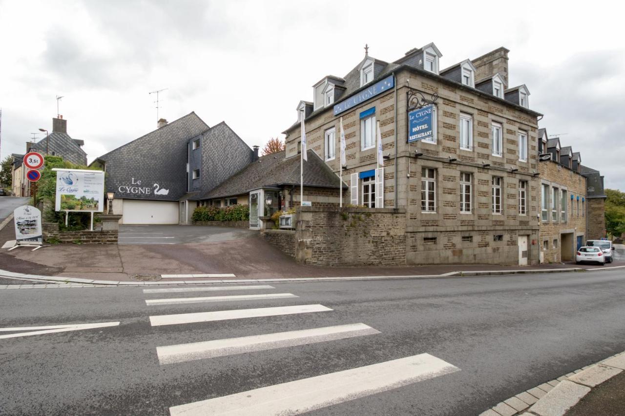 Brit Hotel Le Cygne Saint-Hilaire-du-Harcouët エクステリア 写真